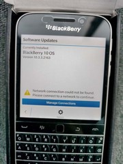 BlackBerry Classic Q20 16GB GSM (Unlocked) 4G LTE Keyboard Smartphone