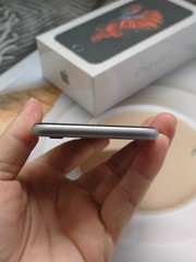90%N ew Apple iPhone 6s 16/32/64/128GB Factory UNLOCKED(any carrier) working wel