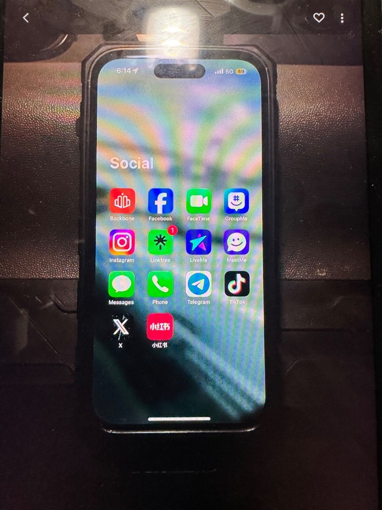 Apple iPhone 15 Pro – 256MB – Black (AT&T) (TIKTOK/RED NOTE / CAP CUT INCLUDED)
