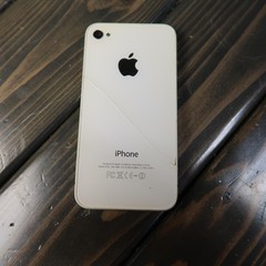 Apple IPhone 4 A1332 White Smartphone For Parts Or Repair Cracked Back Glass