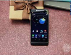 Unlocked Motorola XT890 Android Phone 3G Wi-Fi Original Capable NFC
