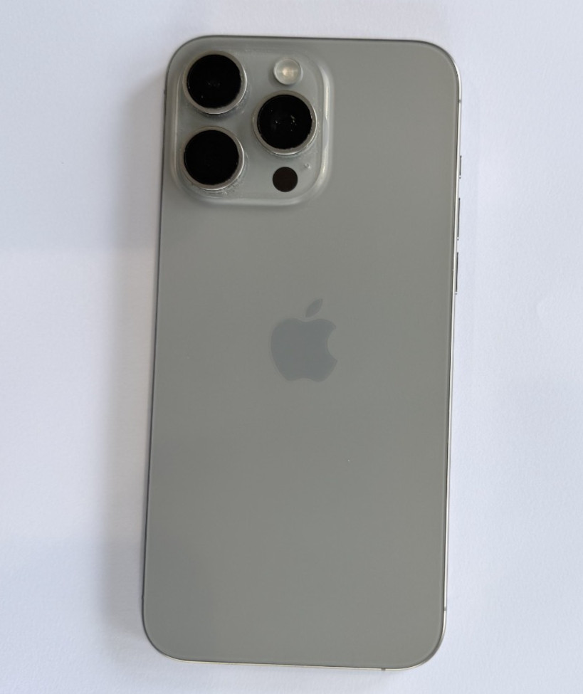 Apple iPhone 15 Pro Max – 1 TB – Natural Titanium (Unlocked)