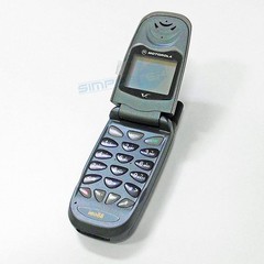 MOTOROLA V8088 TEAL GREEN GSM DUAL BAND MOBILE PHONE USED