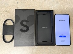 Samsung Galaxy S22+ Plus SM-S9060 256GB Unlocked Excellent In-Box- All Colors
