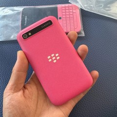 BlackBerry Classic Q20 16GB+2GB RAM Unlocked LTE Keyboard Worldwide GSM Carrier