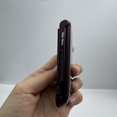 Original Motorola RAZR2 V9 2.2″ 2MP Bluetooth MP3 Flip Unlocked 3G Phone