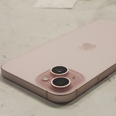 Apple iPhone 15 Plus – 128 GB – Pink (Unlocked) Esn Checks