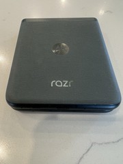 Motorola Razr 5G (2023) XT2323-2, 128GB Unlocked Sage Green – Excellent