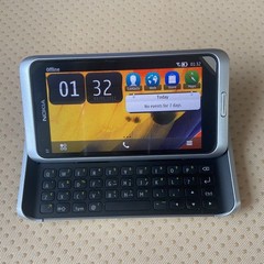 Unlocked Nokia E7 E7-00 Touch Screen Slide Keyboard 16GB 3G Wifi Original Phone