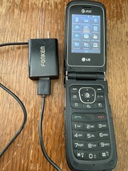 LG A340 – Black (AT&T) Cellular Flip Phone. Works & Charges.