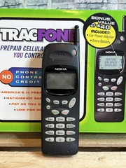 Nokia 918 TracFone Vintage- No Cords, Untested