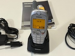 Ultra Rare Siemens SL45 Rare With Stand Charging Beautiful Retro Cell Phone