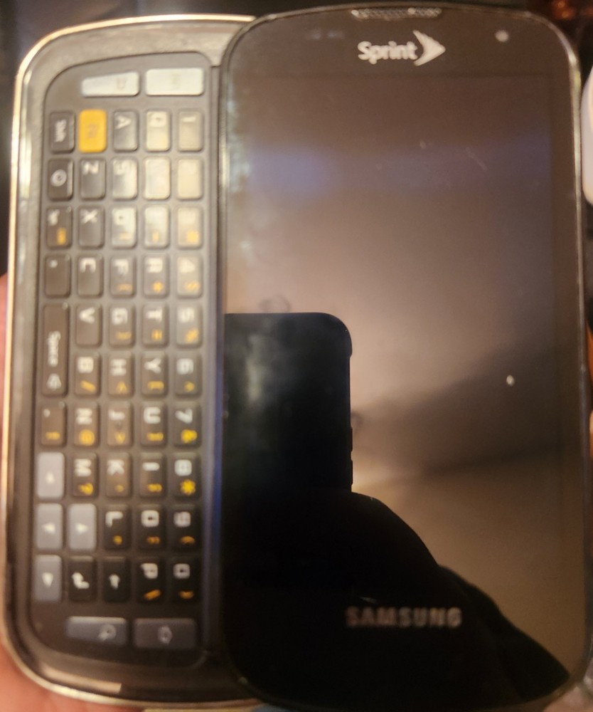 Samsung Epic 4G Smartphone Black Sprint SPH-D700 Excellent Condition Used