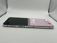 Samsung Galaxy Z Flip5 256GB Factory Unlocked – Lavender Purple