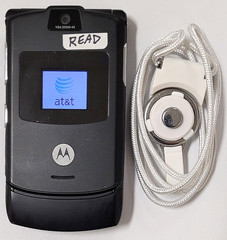 Motorola RAZR / Razor V3 – Black and Silver ( AT&T ) Cellular Flip Phone – READ