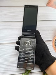 98%N EWSamsung Galaxy W2019 Dual Sim 4G Android Flip Phone Original Unlocked