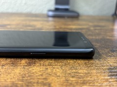 Samsung Galaxy S9 64GB Black SM-G960U Unlocked Smartphone Clean IMEI