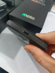 Motorola Moto Razr (2019) 128GB ( Factory Unlocked) – Noir Black ESIM