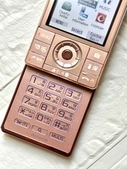 Docomo Fujitsu F-05C Pink Japanese Slide Phone Keitai Garakei Retro Mobile Phone