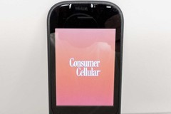 Iris Flip SH3320 3.2″ 8GB Flip Phone (Consumer Cellular) – Works Great – Used