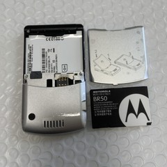 Motorola RAZR V3 Flip Bluetooth MP4 video Unlocked GSM Mobile Phone (8 Colors)