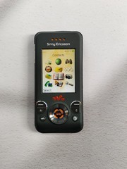 BOXED Sony Ericsson W580/W580i 2G Bluetooth 2MP mobile Keyboard phone GIFT