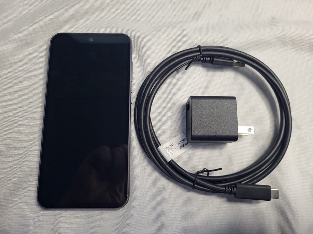 Samsung Galaxy S23 FE 5G SM-S711U1 128GB AT&T locked