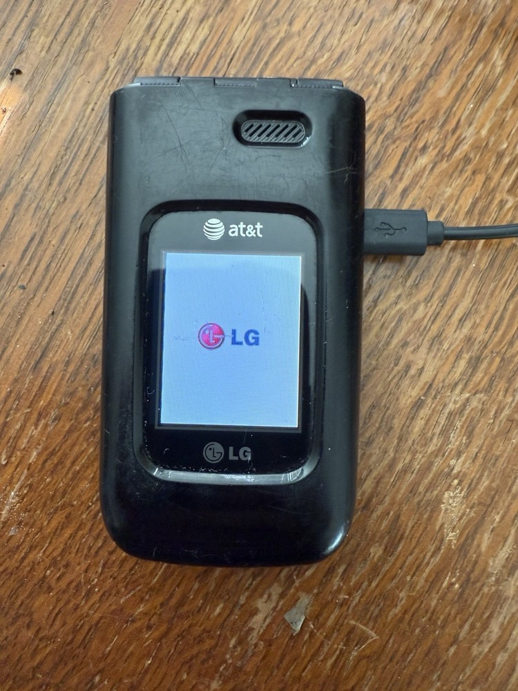 LG A340 – Black (AT&T) Cellular Flip Phone. Works & Charges.