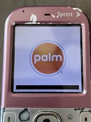 Palm Centro 685 – Pink (Sprint)
