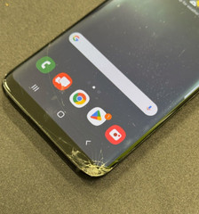 Samsung Galaxy S8 SM-G950U 64GB – Sprint Locked – Cracked Screen/Back