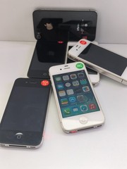 Apple iPhone 4 8-16-32GB ios7 Black/White Factory Unlocked Good Condition