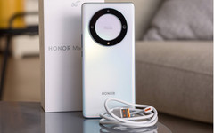 HonorHonor Magic5 Lite 5G Titanium Silver – 8GB RAM – 256GB ROM – Unlocked – NEW