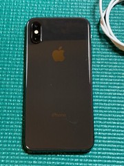 Apple iPhone XS – 64GB – Space Gray (Unlocked) A1920 (CDMA + GSM)