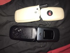 Lot 2 mix Samsung SGH-T139 Kyocera Oystr KX9 / Oyster KX9D Rare Phone -Untested