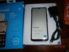 AT&T Motivate Pro 5G with prepaid reloadable card Top condition!