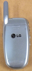 LG 6200 / LG6200 – Silver and White ( Bell ) Very Rare Cellular CDMA Flip Phone