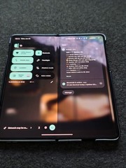 Motorola RAZR fold black 16 gb ram 512 gb rom