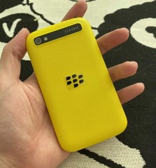 BlackBerry Classic Q20 16GB+2GB RAM Unlocked LTE Keyboard Worldwide GSM Carrier