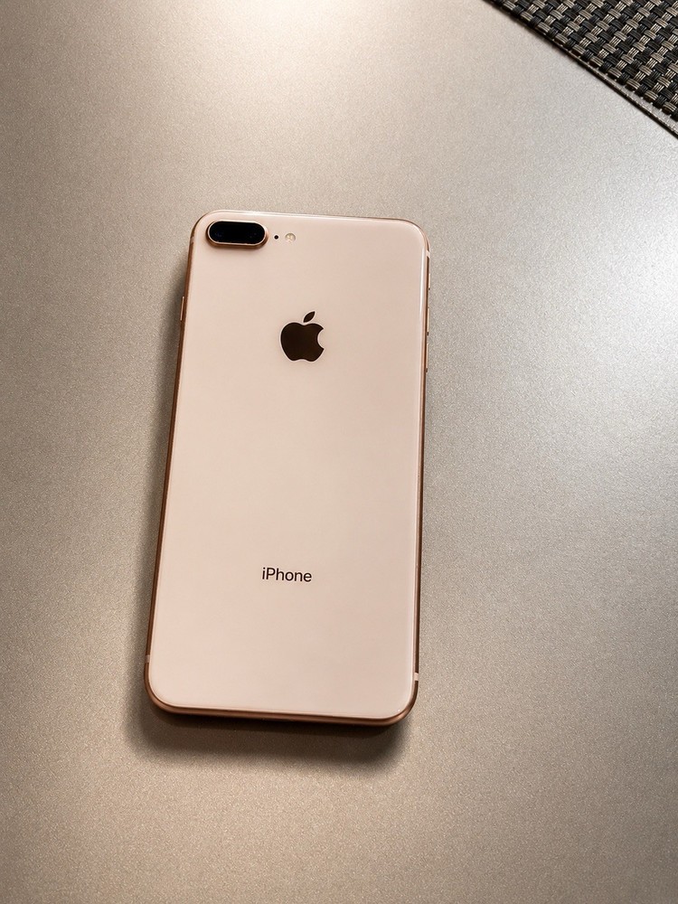 iPhone 8 Plus Rose Gold