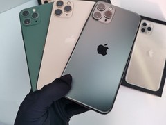 BOXED – Apple iPhone 11 Pro Unlocked 64GB / 256GB All colors good Smartphone