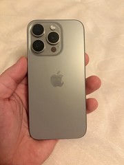 Apple iPhone Silver Smartphone Triple Camera USB-C Wi-Fi Bluetooth iOS Bar Style
