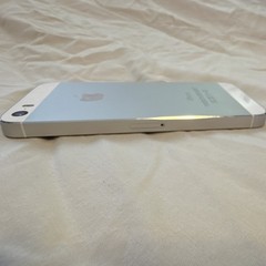 Apple iPhone 5s A1533 16GB Silver White 4.0in 8MP Used Smartphone