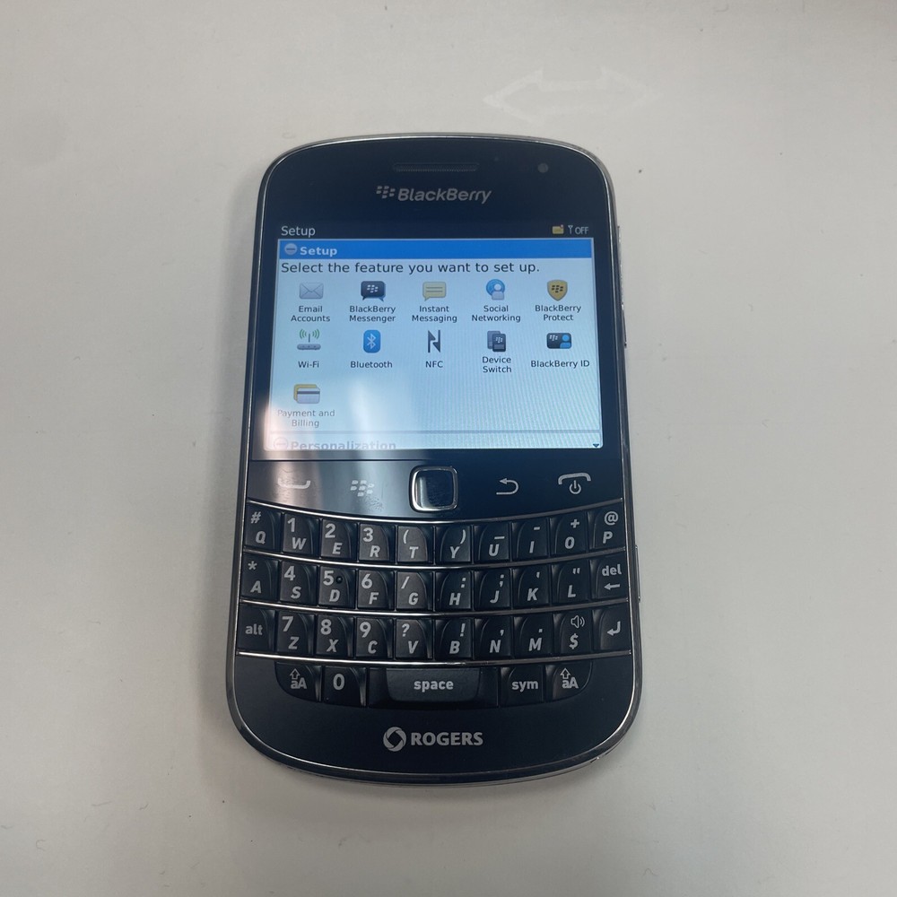 BLACKBERRY BOLD 9900 – 8GB – cell phone (No battery. carrier: Rogers, Fido)