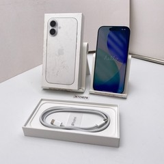 Apple iPhone 17 – 256GB – White (Unlocked) | Open Box