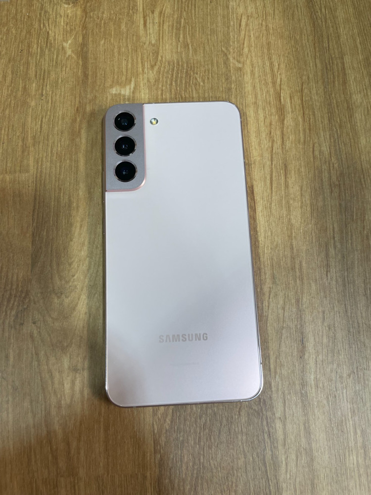 Samsung Galaxy S22+ 256GB AT&T – GOOD