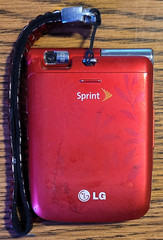 LG Lotus Elite LX610 – Red ( Sprint ) Flip Phone – Very Rare Color – Bundled