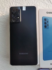Samsung Galaxy A72 – 128 GB – (Unlocked) Dual sim – Smartphone All colors