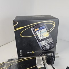 Palm Centro Smartphone Black Powers On | Parts Repair Only