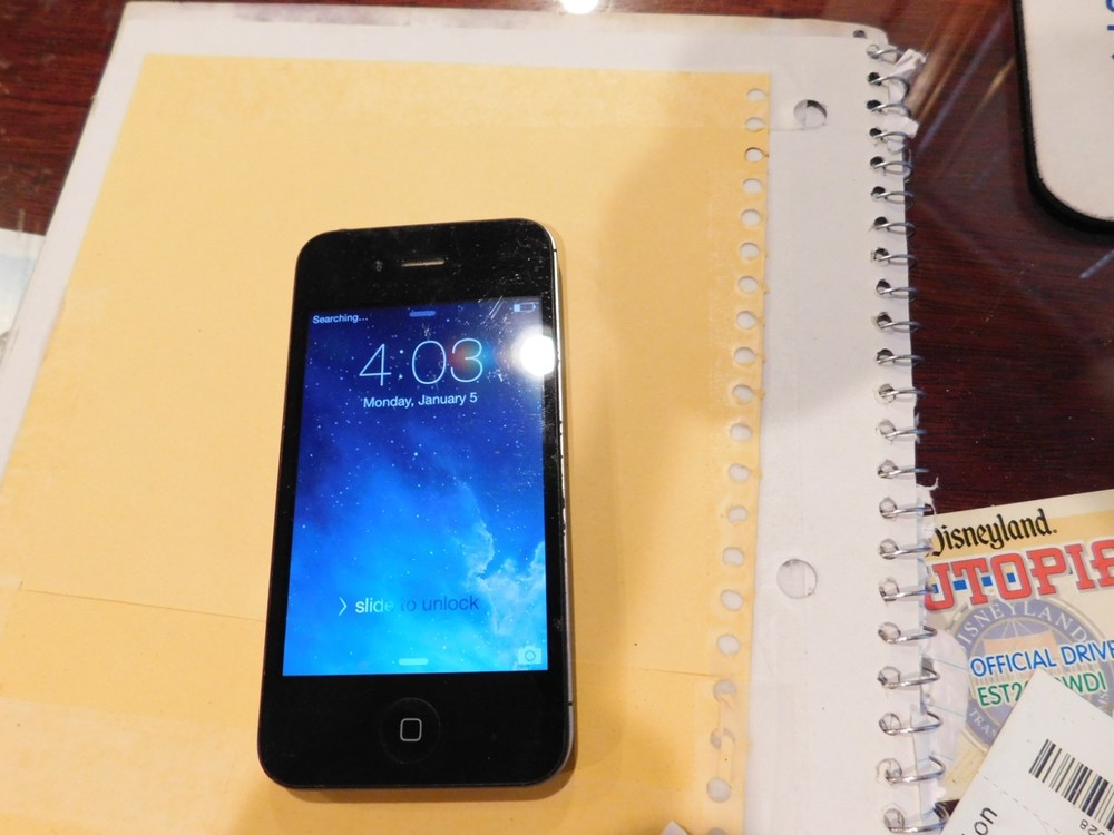 Apple iPhone 4 – 16 GB – Black – A1387 – For Parts/Repair