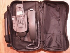 Globalstar gsp-1600 Tri -Mode Sat. & Cell. phone with GCK-1410 Hands Free Carkit
